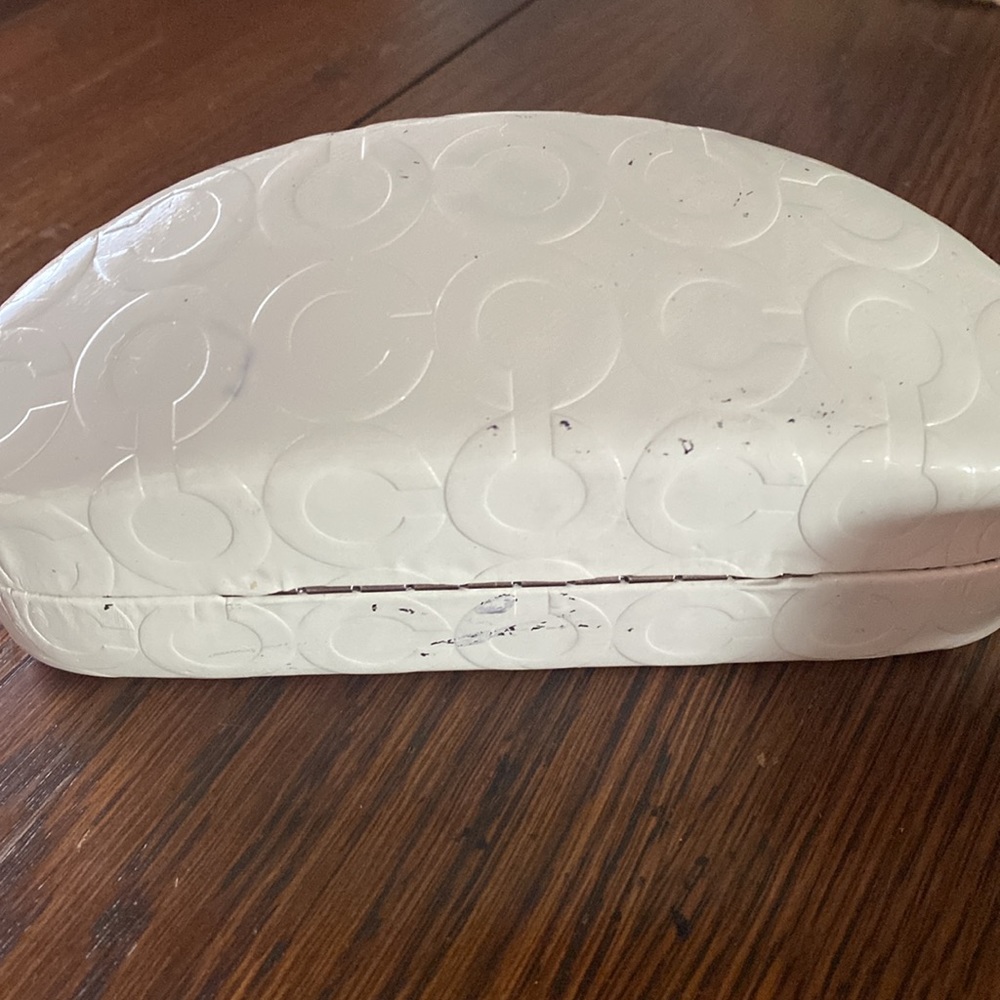 Coach sunglasses - Picture 10 of 11